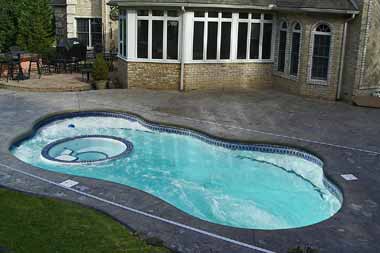 Best Fiberglass Pool Builder Toledo