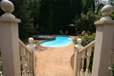 Best Fiberglass Pool Contractor Toledo OH
