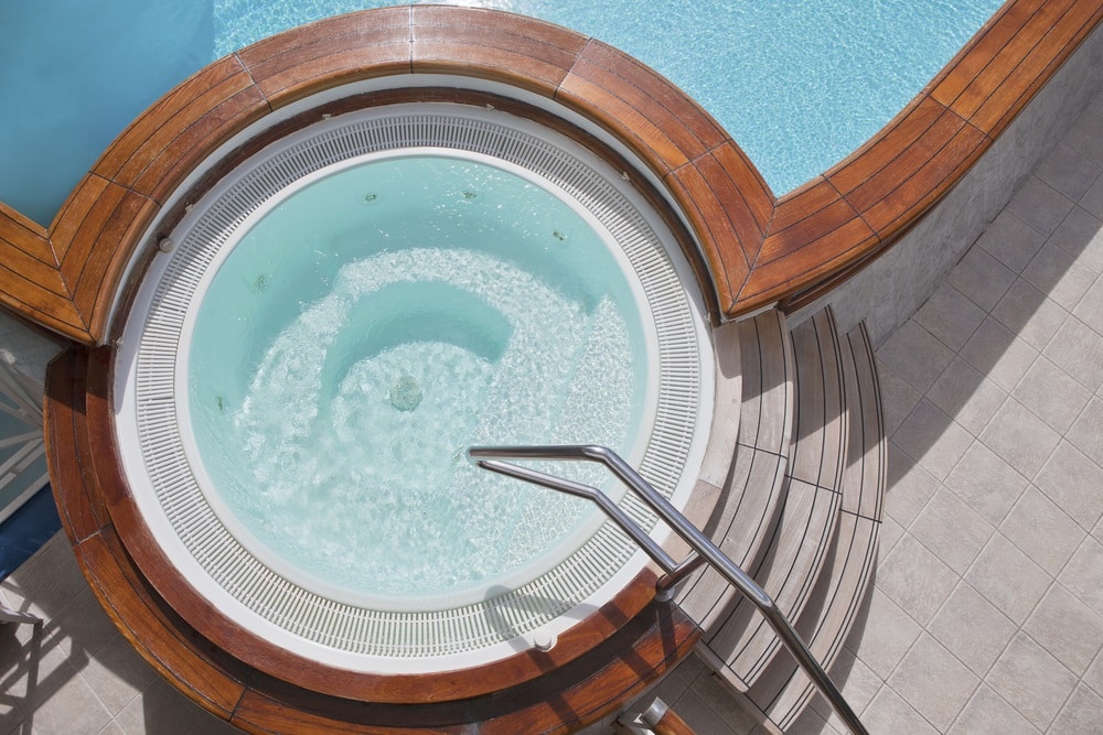 How to choose a hot tub or spa