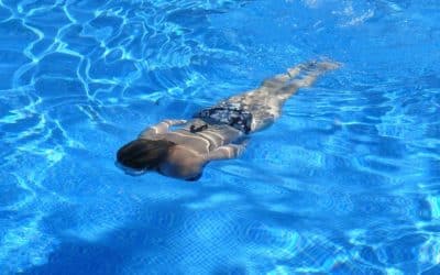How to protect your skin when swimming
